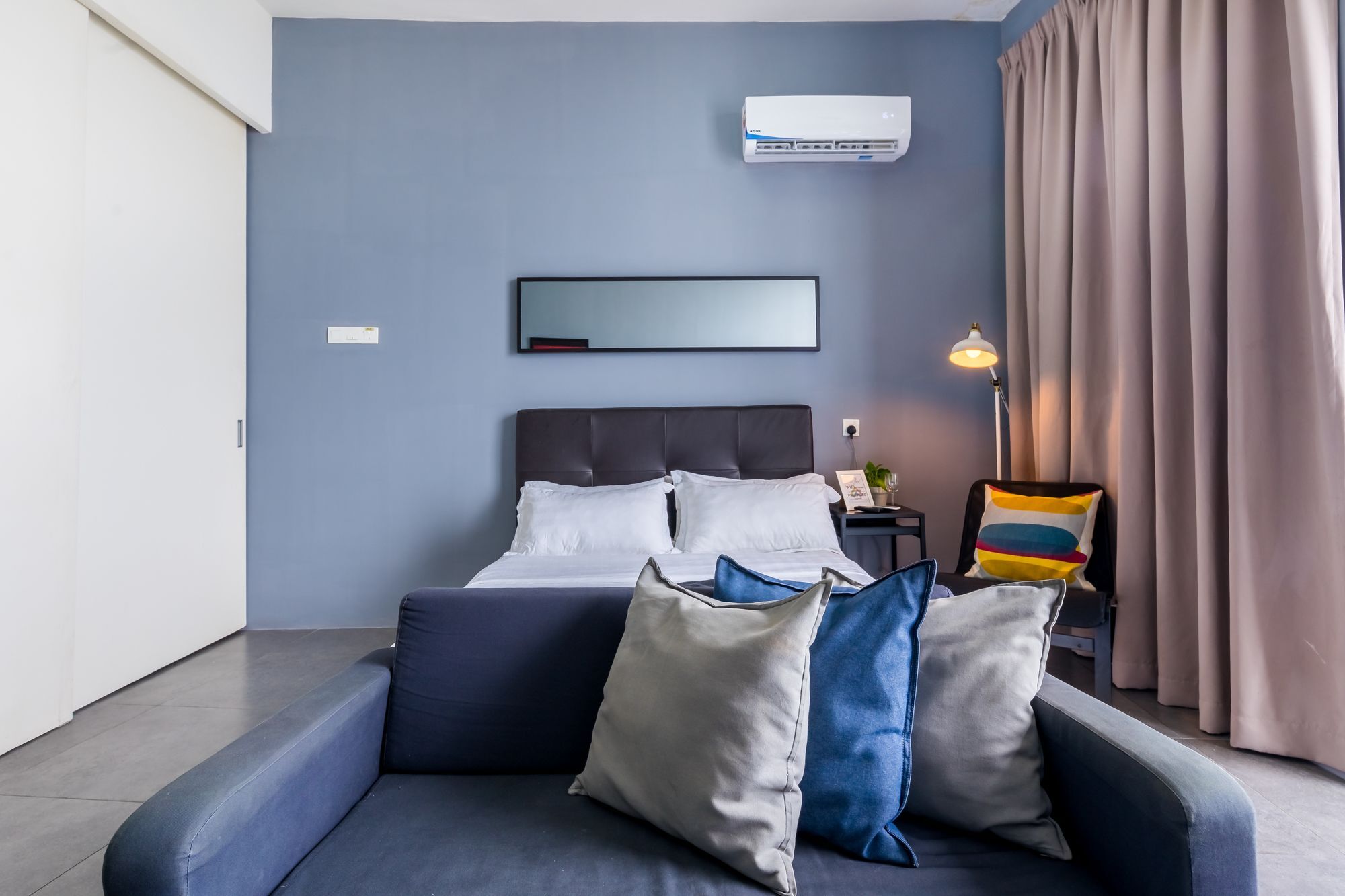 The 12 Suites @ Empire Damansara Петалинг-Джая Экстерьер фото